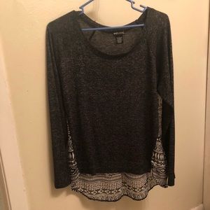 Cute long sleeve shirt w/sheer back!